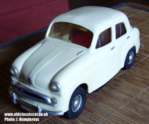 Standard Ten toy car photo