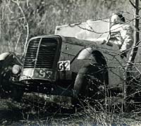 Ford 1172 special attacked a trials hill