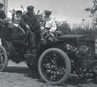 A White steam car seen in Newfoundland