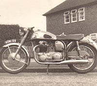 Side view of the Norton Dominator motorcycle