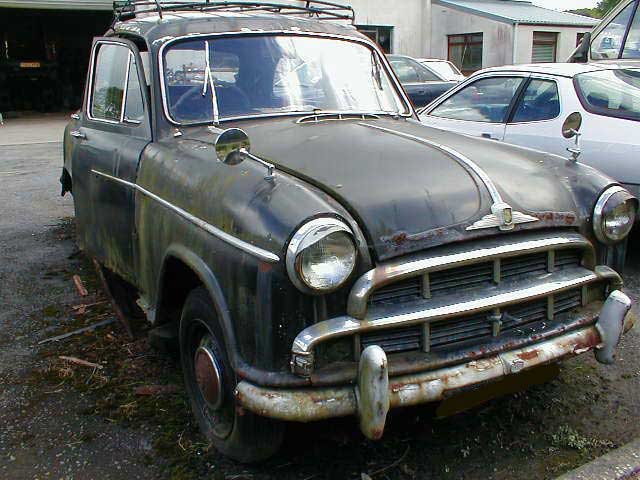 Morris Isis photograph