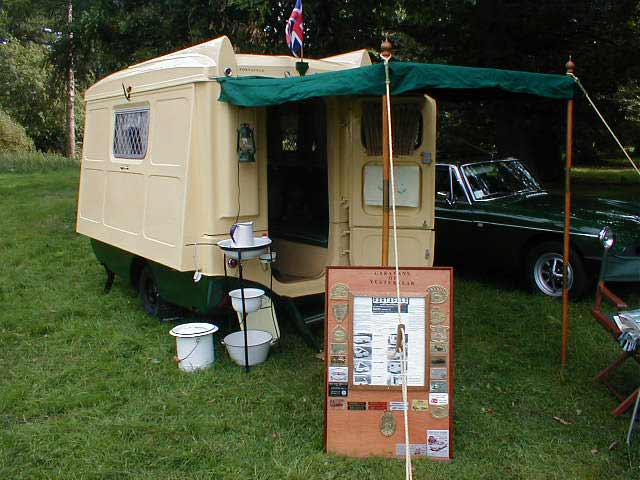 Portafold folding caravan photograph