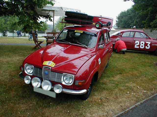 SAAB 95 estate photograph