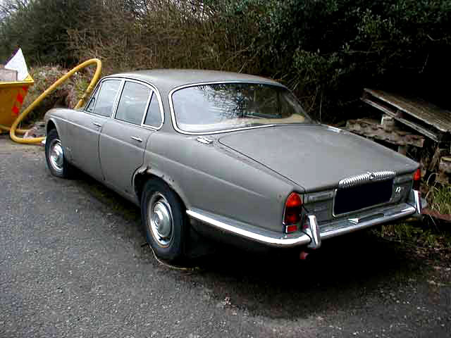 Daimler XJ6 s1 photograph