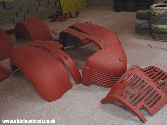 Front wings and grille