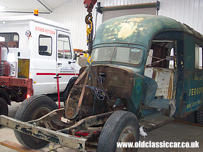 Beginning to lift the engine out