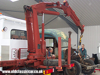 Heavy duty crane