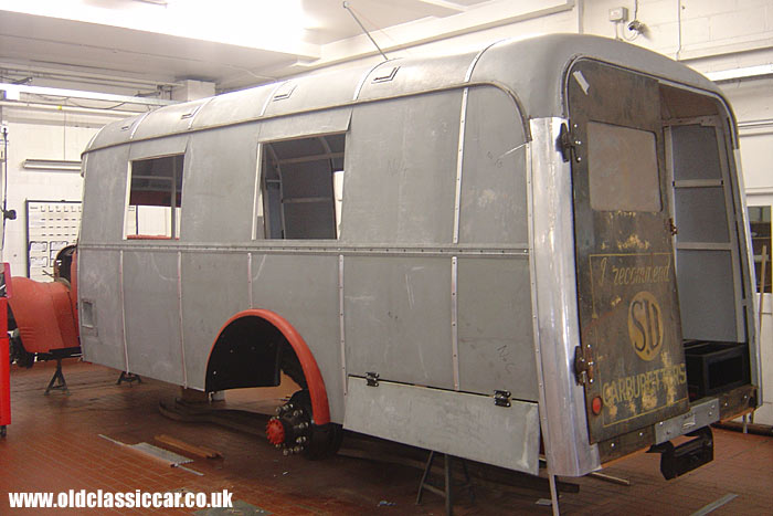 Rebuild of the bus body continues