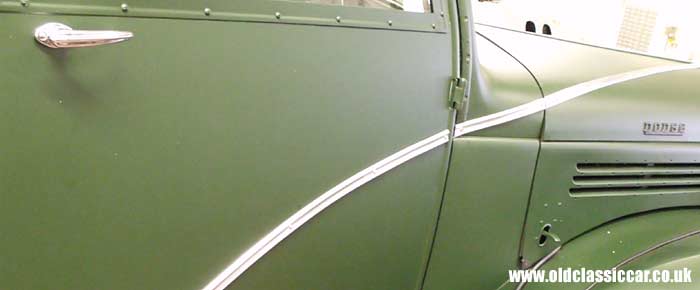 Door and bonnet trims