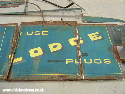 Lodge spark plugs advert