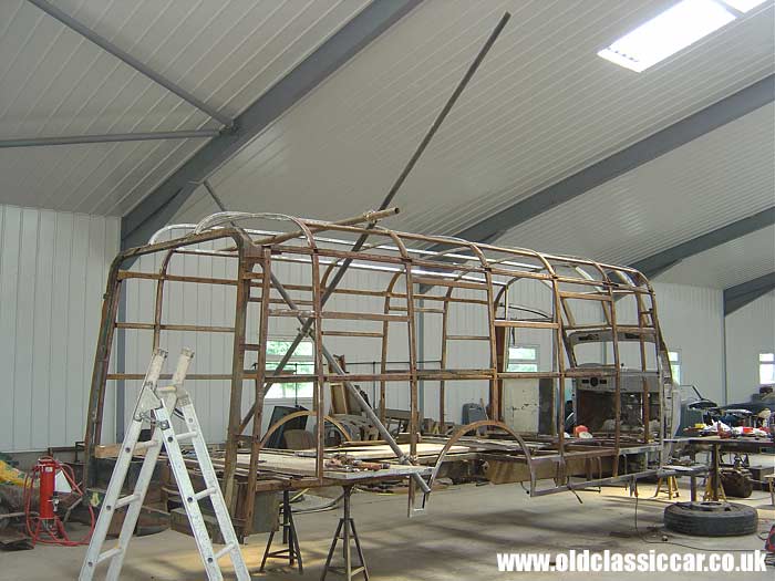 Aligning the coach bodywork