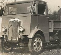 Another 1930s Arran with dropside body