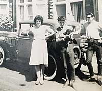 The family with the Austin 7