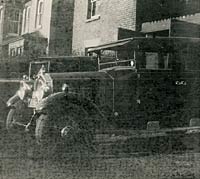 A 1920s Buick saloon car