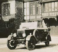 Morris Oxford parked at Magdalen College School