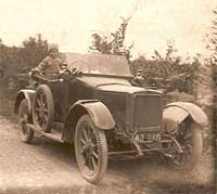 1913-1916 Perry car