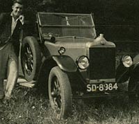 1925 Standard V3 tourer car