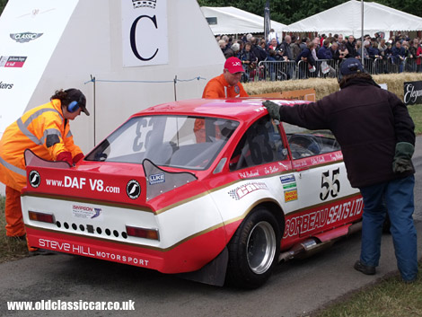 The V8-engined DAF prepares to tackle the Pageant of Power's twisty course.